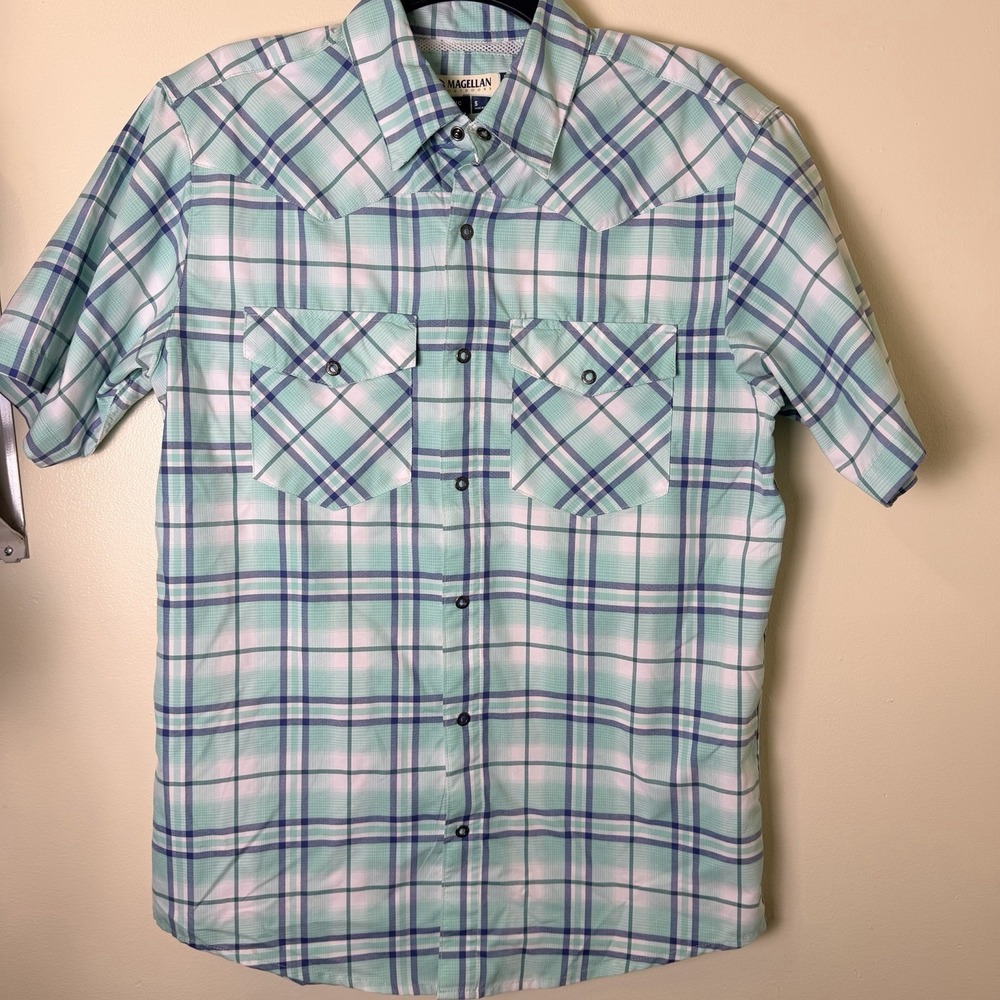 Magellan Outdoors Mens S Teal Plaid Short Sleeve Fishing Shirt Classic Fit